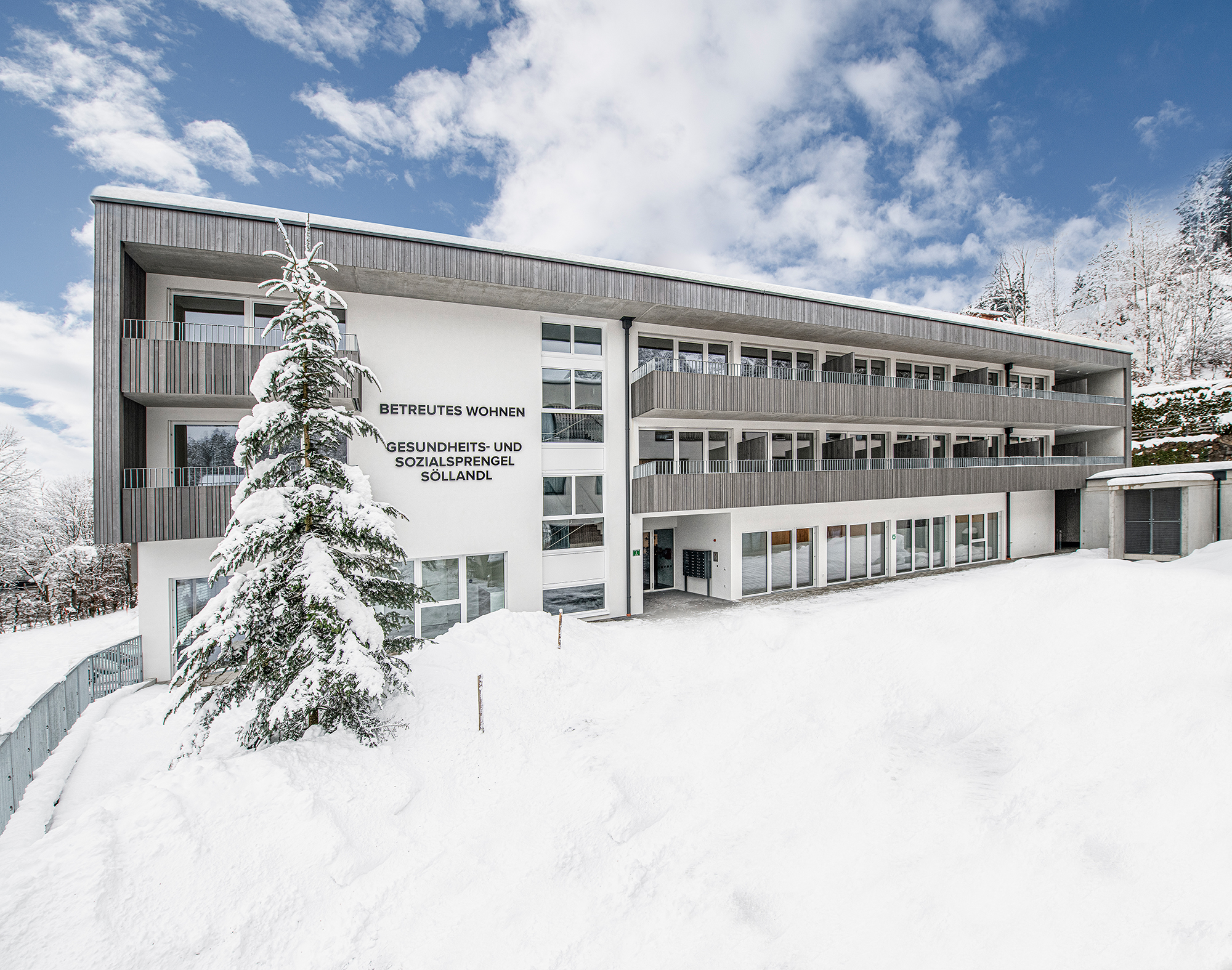 Betreutes Wohnen und Sozialzentrum in Scheffau
